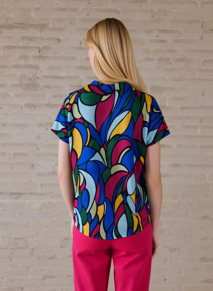 Colorful Abstract Print Short Sleeve Summer Blouse Top with Necklace