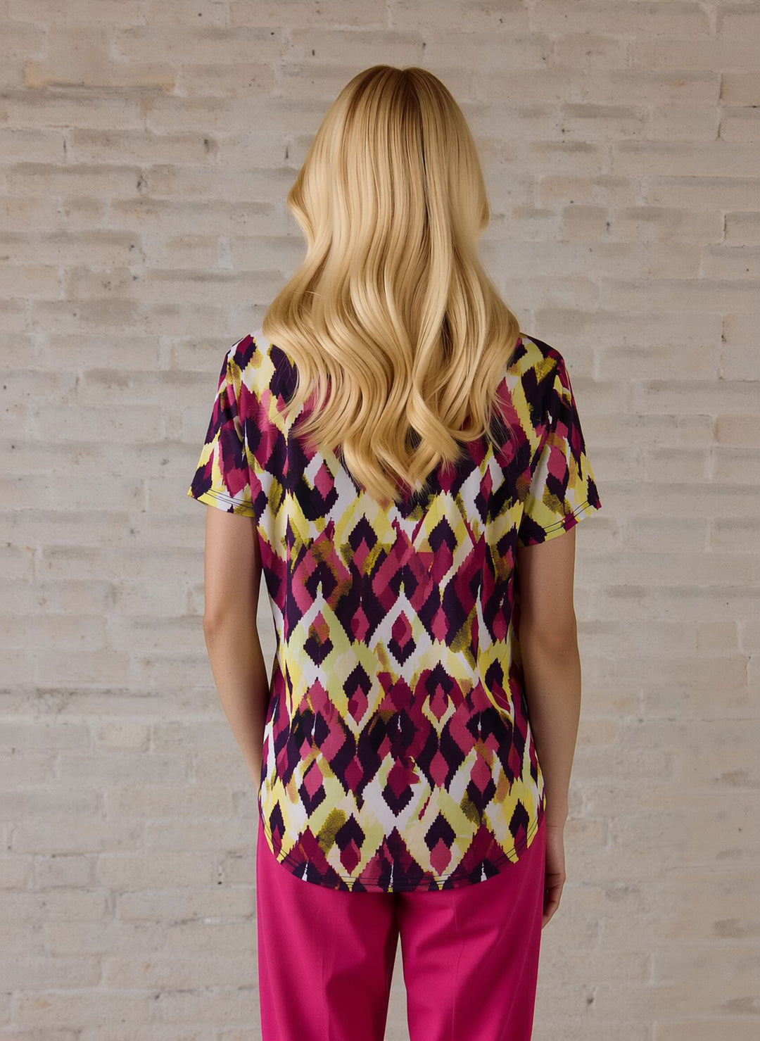 Pink Ikat Print Short Sleeve Top with Necklace