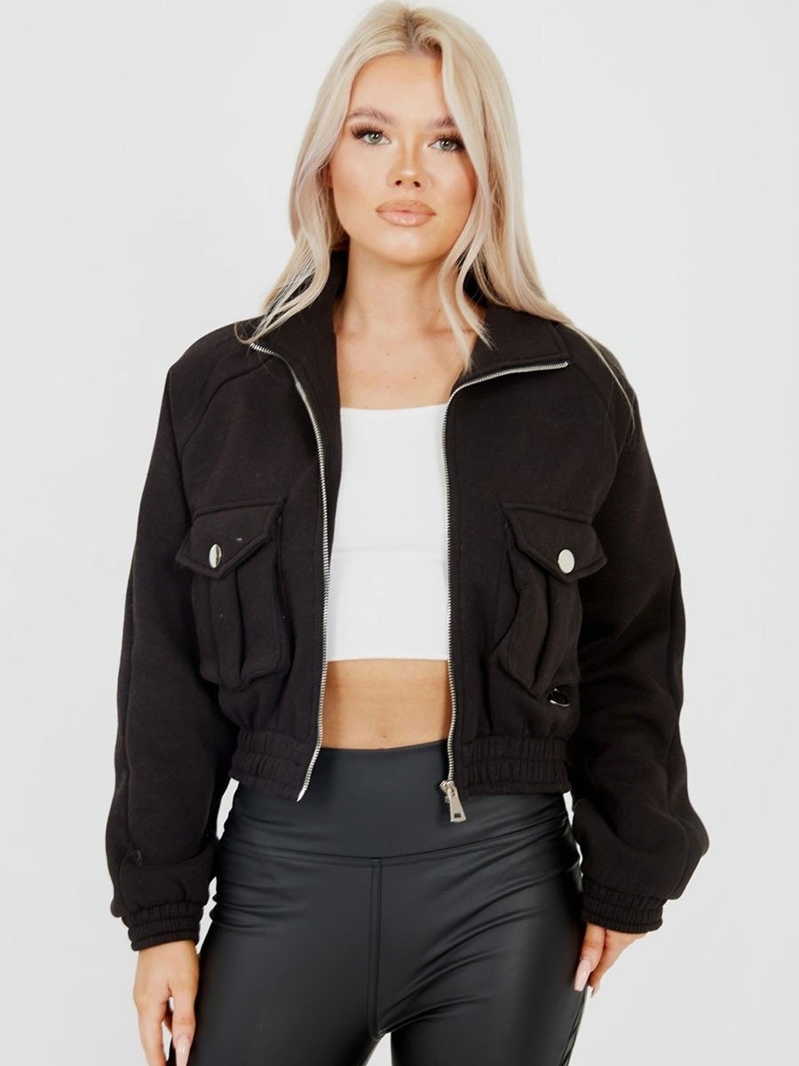 Black Pocket Fleeced Cropped Jacket