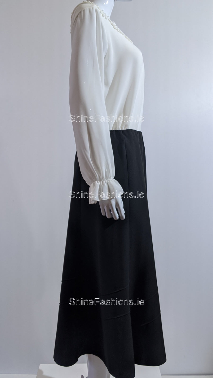 Black Lined Elasticated A-Line Skirt