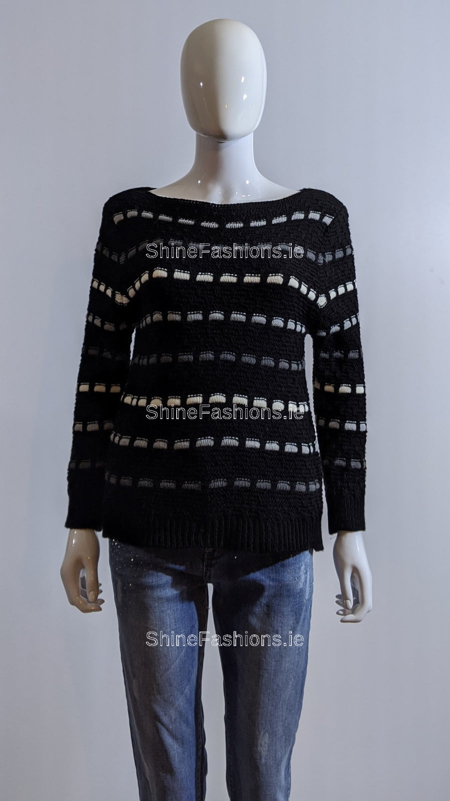 Black Pattern Detail Knit Jumper