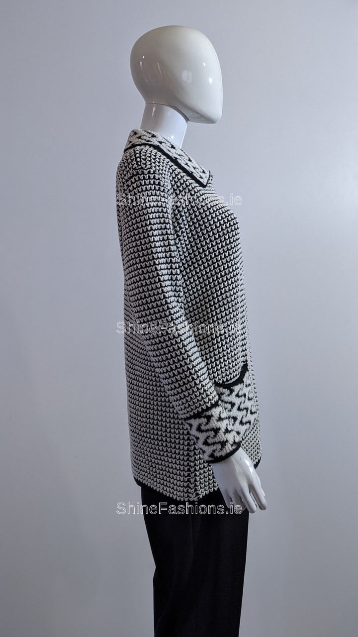 Black/White Zipper Cardigan With Collar