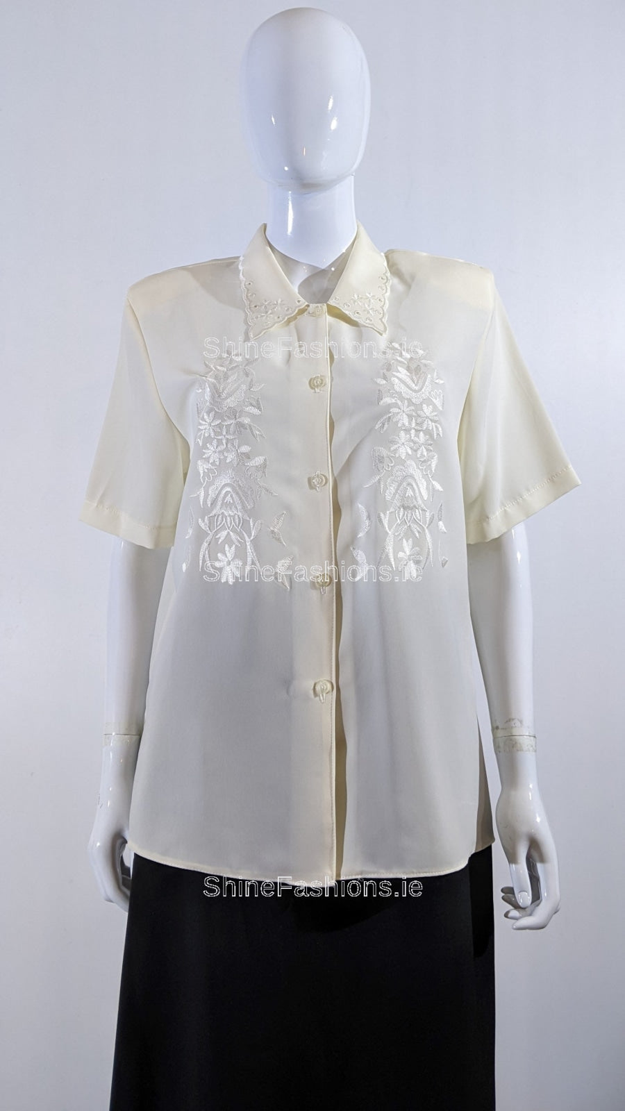 Cream Collar Button Up Short Sleeve Blouse