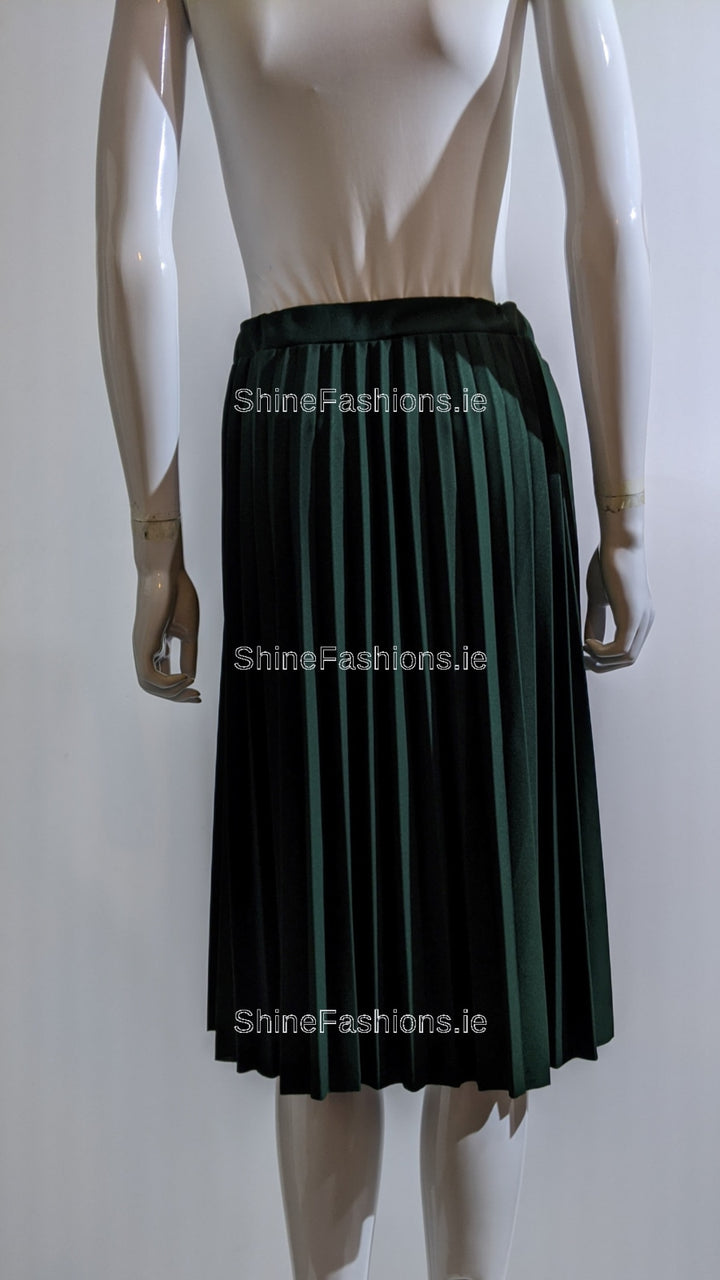 Green Pleated Knee Length Skirt